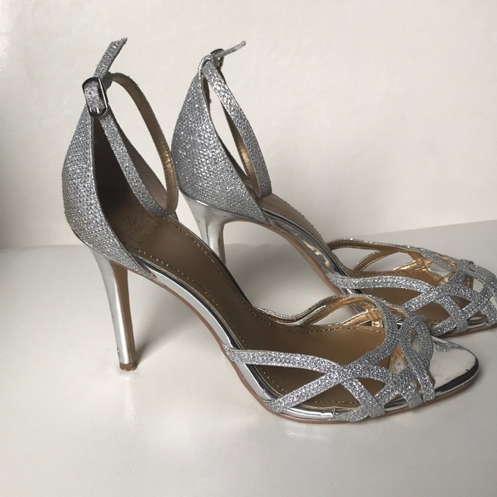 Belle Badgley Mischka Silver Glitter Heels | Formal | 8.5 - Picture 6 of 8